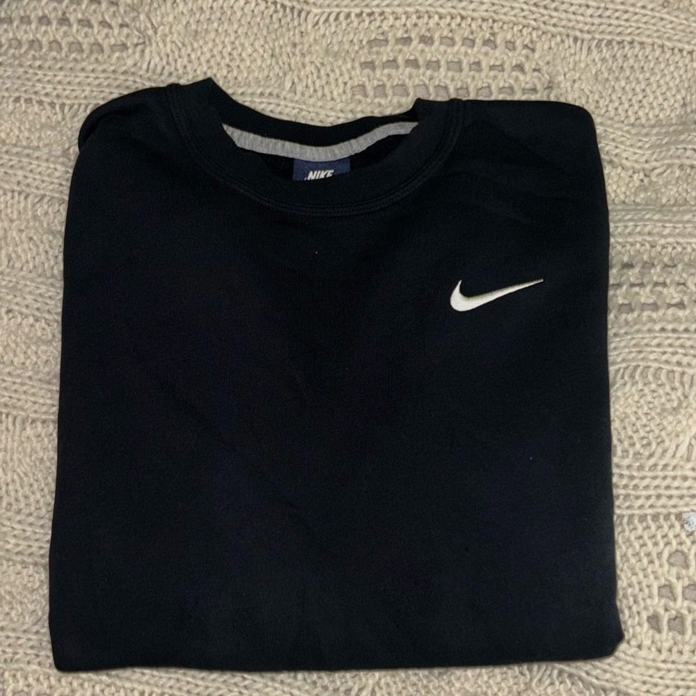 Black Nike Women’s Crewneck
